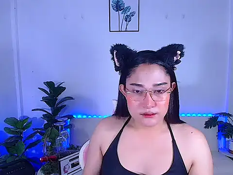 plysaithailand online show from October 3, 2025, 2:52 am