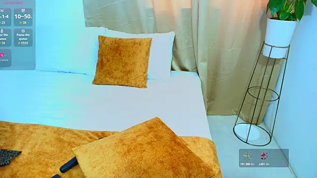 yulina xue online show from September 12, 2025, 8:31 pm