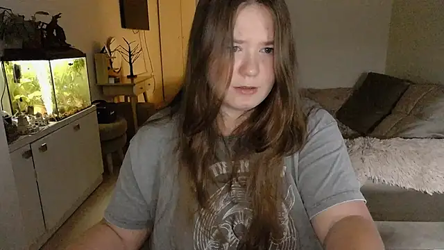 remirann  online show from December 2, 2024, 4:42 pm