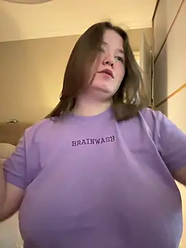 remirann  online show from January 7, 2025, 11:05 am