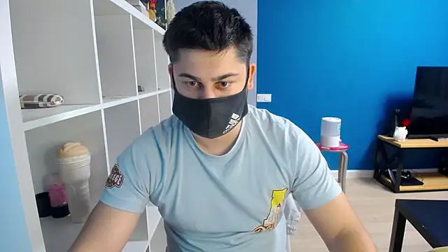 Tomguys online show from March 2, 2025, 6:40 pm