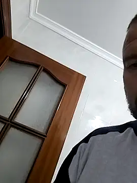 juandi21cm online show from February 28, 2025, 12:32 am