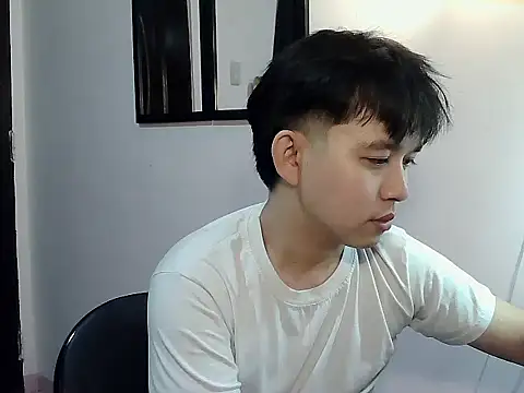 alfonsoasiancutie online show from December 16, 2025, 12:10 pm