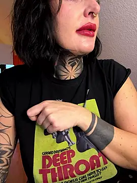 InkedBiitch online show from January 14, 2026, 7:36 am