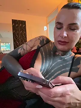 InkedBiitch online show from May 11, 2026, 4:51 am