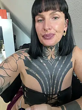 InkedBiitch online show from May 21, 2026, 5:31 pm