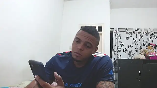 hot and naughty latin online show from March 7, 2025, 10:45 am