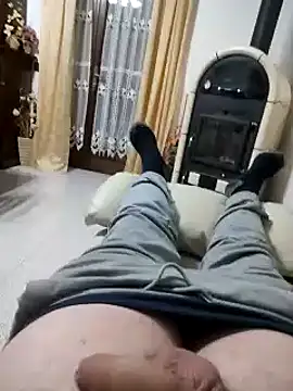 manuel9428 online show from March 14, 2025, 11:11 pm