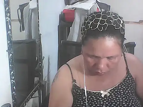 hotwet mama4uxx online show from February 10, 2026, 10:30 am