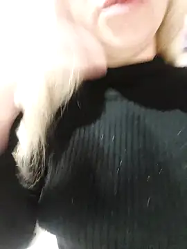 Snapshot of cositarica2555 chatting on March 21, 2026, 9:36 am cositarica2555 online show from March 21, 2026, 9:36 am