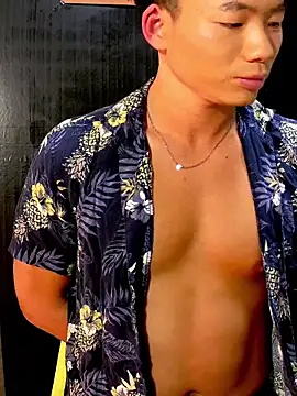 Snapshot of asiahot_liam chatting on February 16, 2025, 2:21 pm asiahot liam online show from February 16, 2025, 2:21 pm