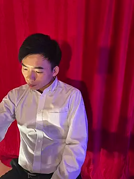 asiahot liam online show from February 26, 2026, 11:20 am