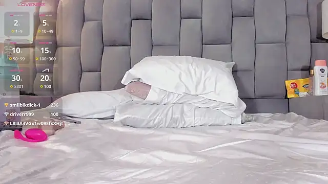 Rianamanson online show from March 5, 2025, 8:21 am