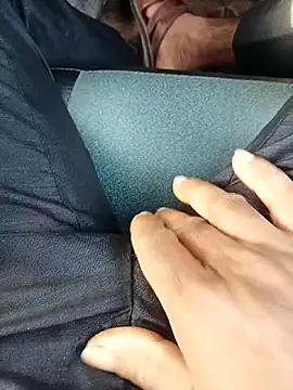 Royalk2030 online show from February 8, 2026, 3:21 am