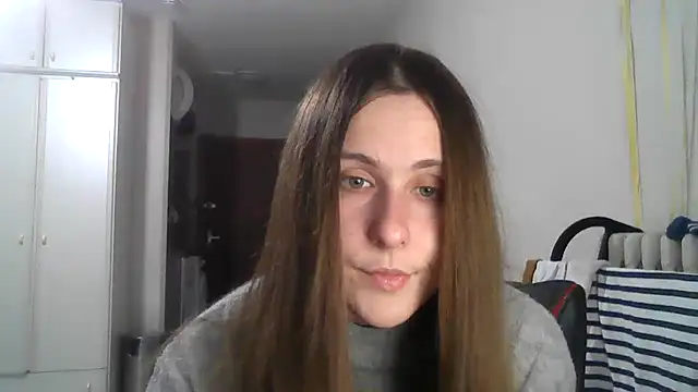 Emma just online show from December 13, 2024, 4:49 pm