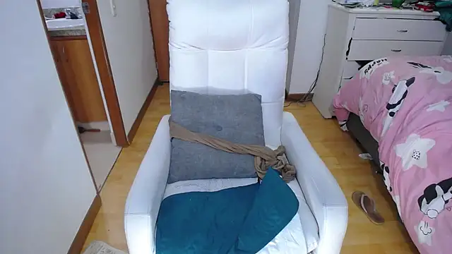 mondirty70 online show from February 24, 2025, 6:38 am