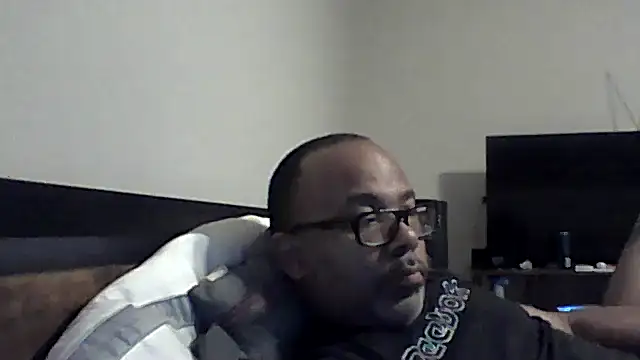 Snapshot of dababyboii chatting on April 24, 2026, 4:15 am dababyboii online show from April 24, 2026, 4:15 am