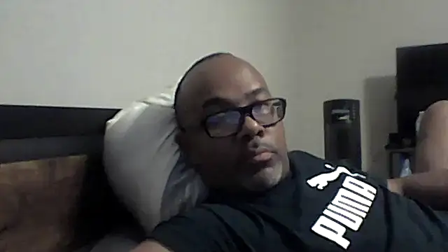 Snapshot of dababyboii chatting on May 1, 2026, 8:24 pm dababyboii online show from May 1, 2026, 8:24 pm