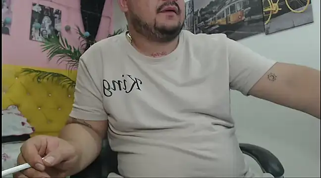 Snapshot of oso_dirty_ chatting on December 23, 2024, 5:43 pm oso dirty  online show from December 23, 2024, 5:43 pm