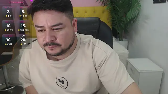 Snapshot of oso_dirty_ chatting on February 27, 2025, 5:26 pm oso dirty  online show from February 27, 2025, 5:26 pm