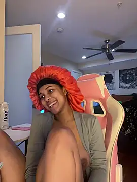 Snapshot of goddessxdreaxo chatting on February 16, 2025, 12:30 am goddessxdreaxo online show from February 16, 2025, 12:30 am