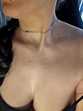 Kimi  online show from March 9, 2025, 9:57 am