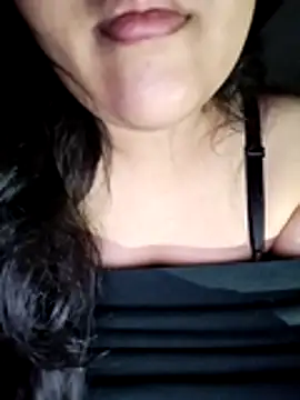 Annerae online show from November 29, 2025, 2:42 pm