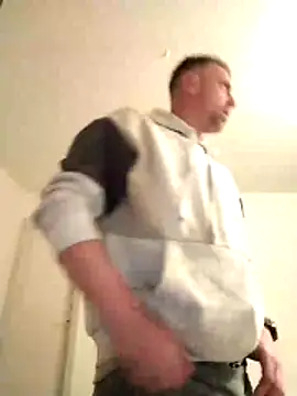 Kutasmaly online show from April 17, 2026, 8:12 pm