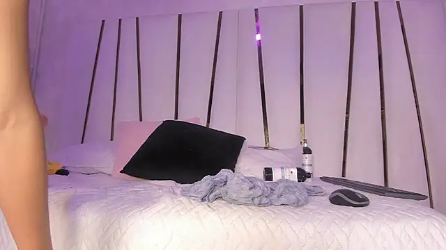 Meghan stonne  online show from March 22, 2025, 10:59 pm