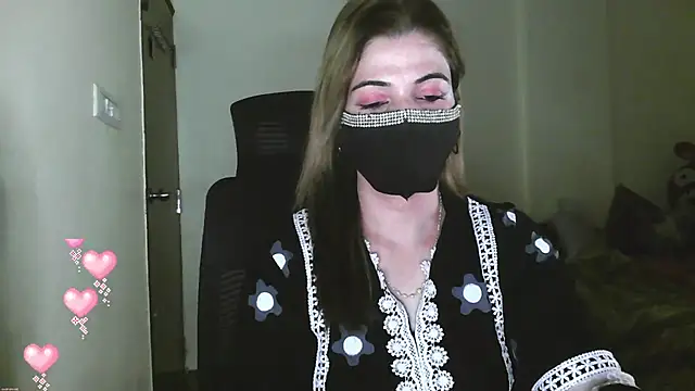 Snapshot of Cute_Sonii chatting on May 13, 2026, 12:02 pm Cute Sonii online show from May 13, 2026, 12:02 pm