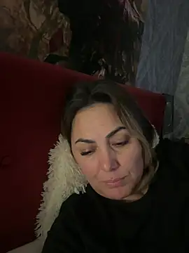 Emma roqueen online show from February 4, 2025, 10:55 pm