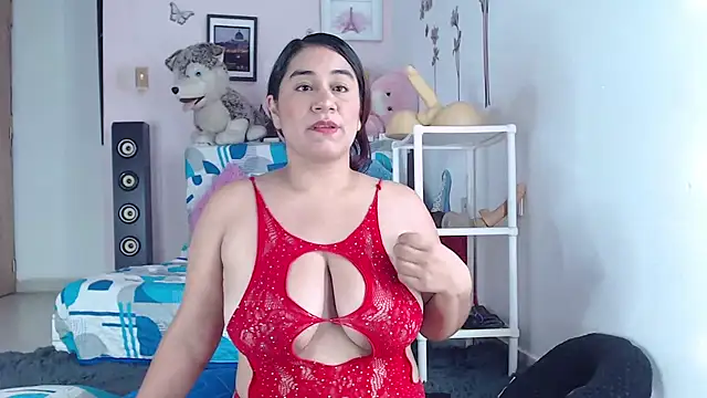 emiligrey  online show from March 4, 2025, 2:49 am