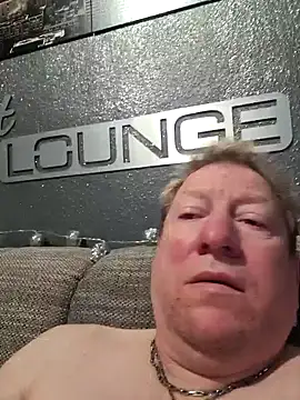 tomtom111111 online show from January 7, 2025, 8:45 am