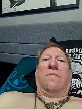 tomtom111111 online show from September 27, 2025, 2:44 pm