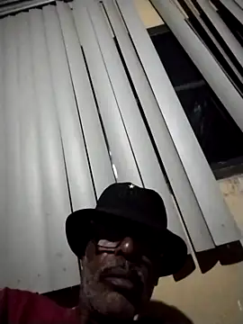 Thadew online show from April 30, 2026, 3:24 am