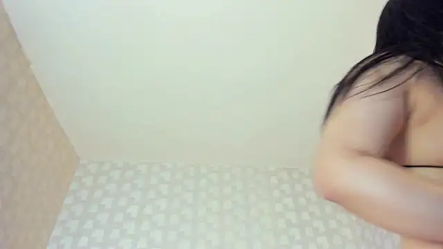 NatsumiHun online show from May 24, 2026, 5:56 am