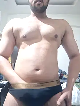 Snapshot of GYMBOY0071 chatting on February 9, 2026, 8:29 am GYMBOY0071 online show from February 9, 2026, 8:29 am