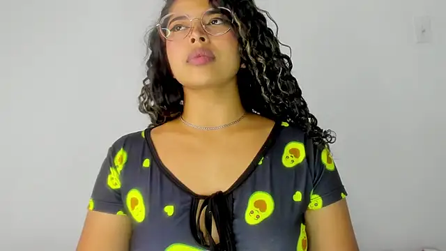 Snapshot of moana_taylor chatting on March 18, 2025, 11:09 pm moana taylor online show from March 18, 2025, 11:09 pm