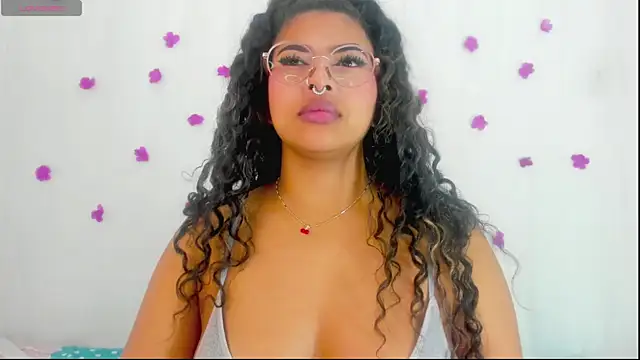 Snapshot of moana_taylor chatting on September 29, 2025, 12:43 pm moana taylor online show from September 29, 2025, 12:43 pm