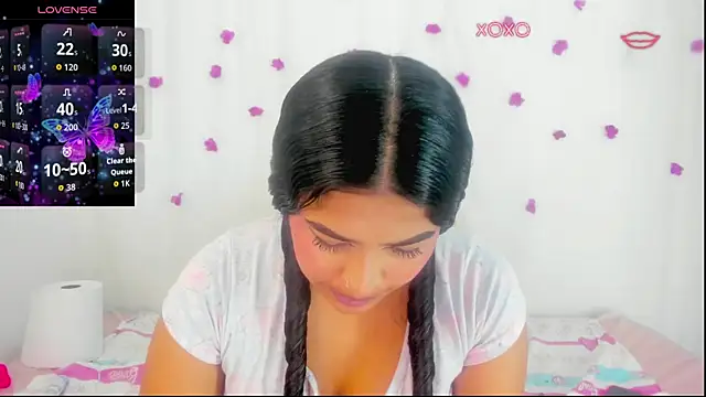 Snapshot of moana_taylor chatting on November 17, 2025, 2:01 pm moana taylor online show from November 17, 2025, 2:01 pm