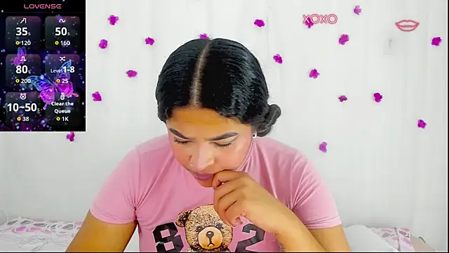 Snapshot of moana_taylor chatting on December 18, 2025, 10:43 am moana taylor online show from December 18, 2025, 10:43 am