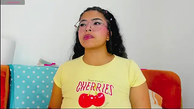 Snapshot of moana_taylor chatting on April 4, 2026, 10:46 am moana taylor online show from April 4, 2026, 10:46 am