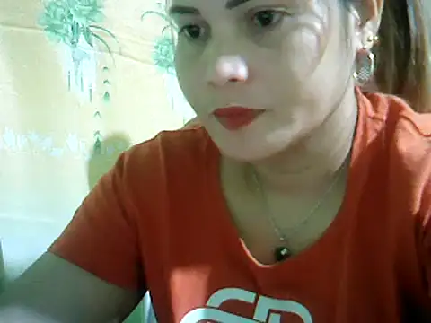 ashlylove25 online show from February 20, 2026, 4:07 pm