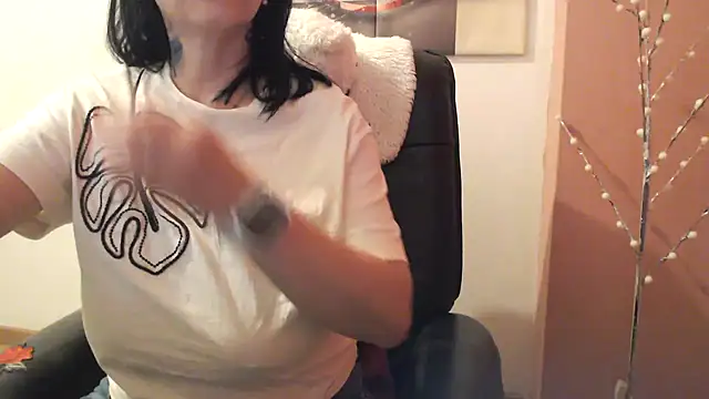 algodonyfresa online show from October 19, 2025, 12:55 am