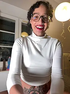 Lauyako online show from February 6, 2025, 7:29 pm