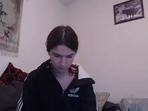 Geile-Luna online show from December 22, 2024, 9:09 pm