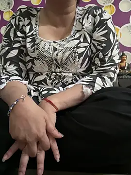 Preet Kaur 69 online show from April 12, 2026, 6:29 am