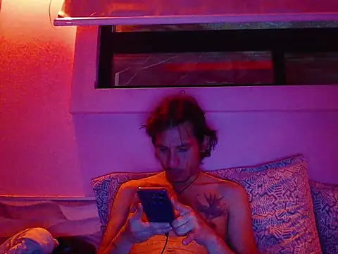 Snapshot of Latinopervs chatting on March 3, 2026, 4:18 am Latinopervs online show from March 3, 2026, 4:18 am