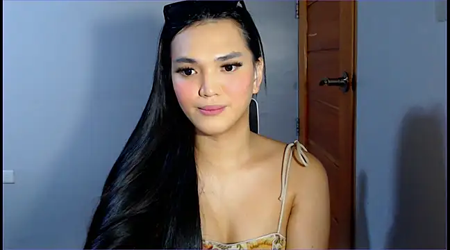 Snapshot of WONDERWOMAN2023 chatting on December 26, 2024, 1:43 pm WONDERWOMAN2023 online show from December 26, 2024, 1:43 pm