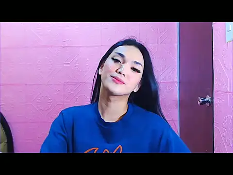 Snapshot of WONDERWOMAN2023 chatting on October 4, 2025, 5:55 pm WONDERWOMAN2023 online show from October 4, 2025, 5:55 pm